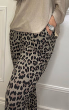 Load image into Gallery viewer, Made In Italy Luxe Leopard Super Soft  Leisure Joggers

